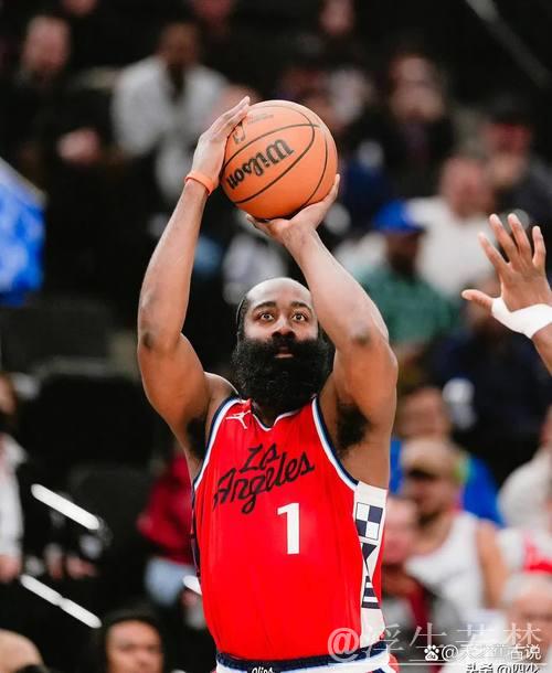 哈登34分难救主 森林狼逆转快船18分赢胜